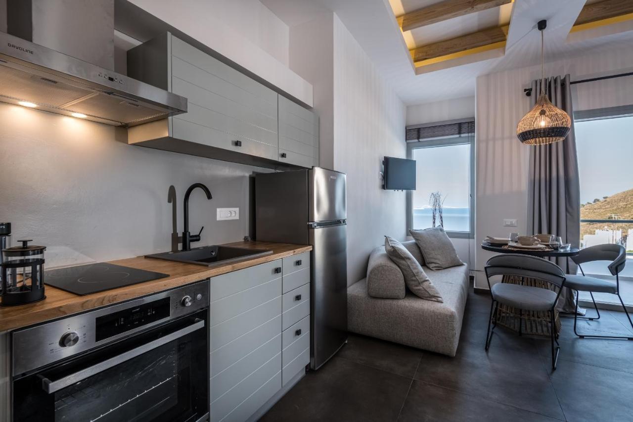 Vivere Luxury Suites Pera Gyalos Dış mekan fotoğraf